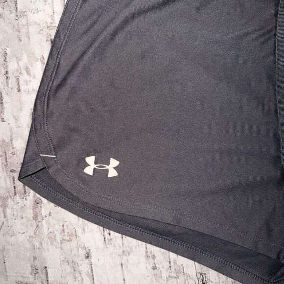Under Armour Womens Size XS Gray Activewear Shorts Running Jogging Gym Biking - Picture 2 of 5